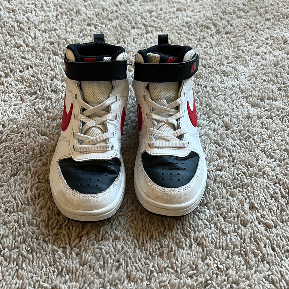 Nike Court Borough Mid 2